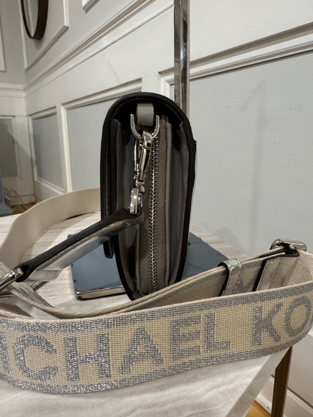 Michael Kors Jet Set Silver Metallic Leather Glitter Logo Strap Crossbody - Picture 5 of 17